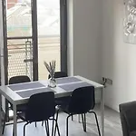 2 Bed Modern Apartment