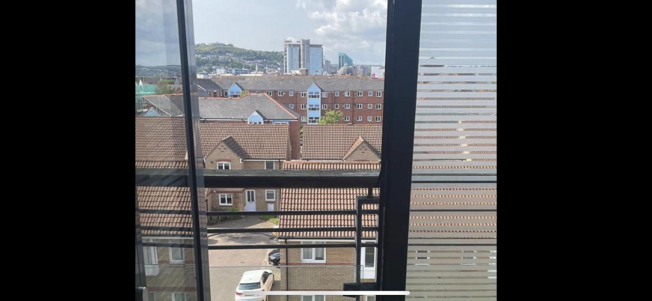 2 Bed Modern Swansea